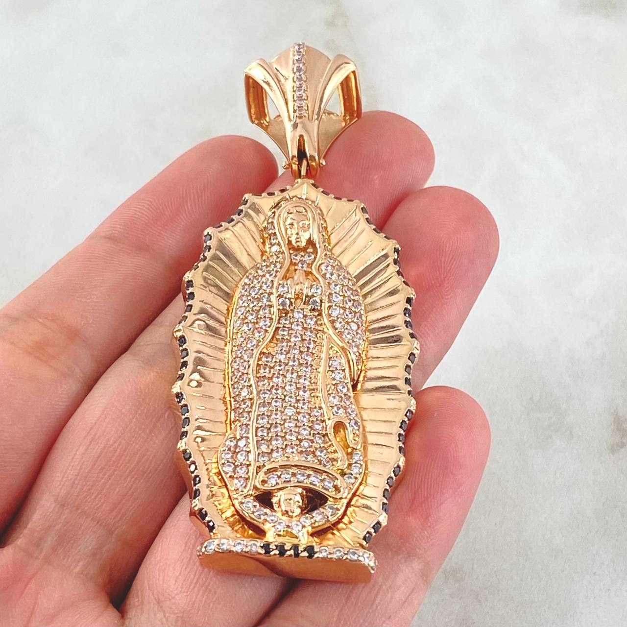 Dije Virgen Guadalupe 34.85gr / 7cm / Oro Rosa 18K ©