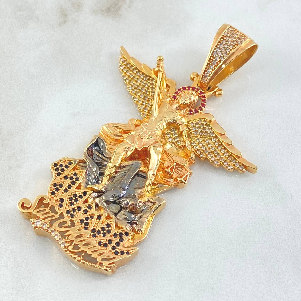 Dije San Miguel De Arcange 22.95gr / 7cm / Oro Amarillo 18K ©