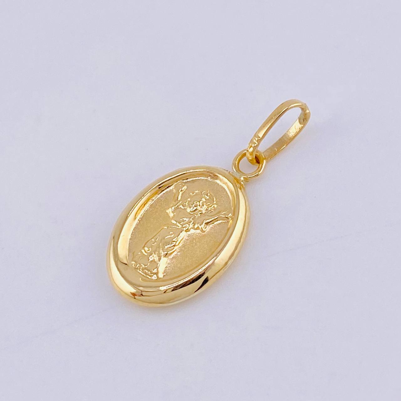Dije Divino Niño 0.5gr / 3/4 in / Oro Amarillo 18K ©