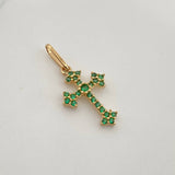 Dije Cruz Gotica 0.6gr / 3/4 in / Oro Amarillo 18K %