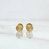 Stud Earrings 0.6gr / 5mm Diamond Cut 18K Gold *