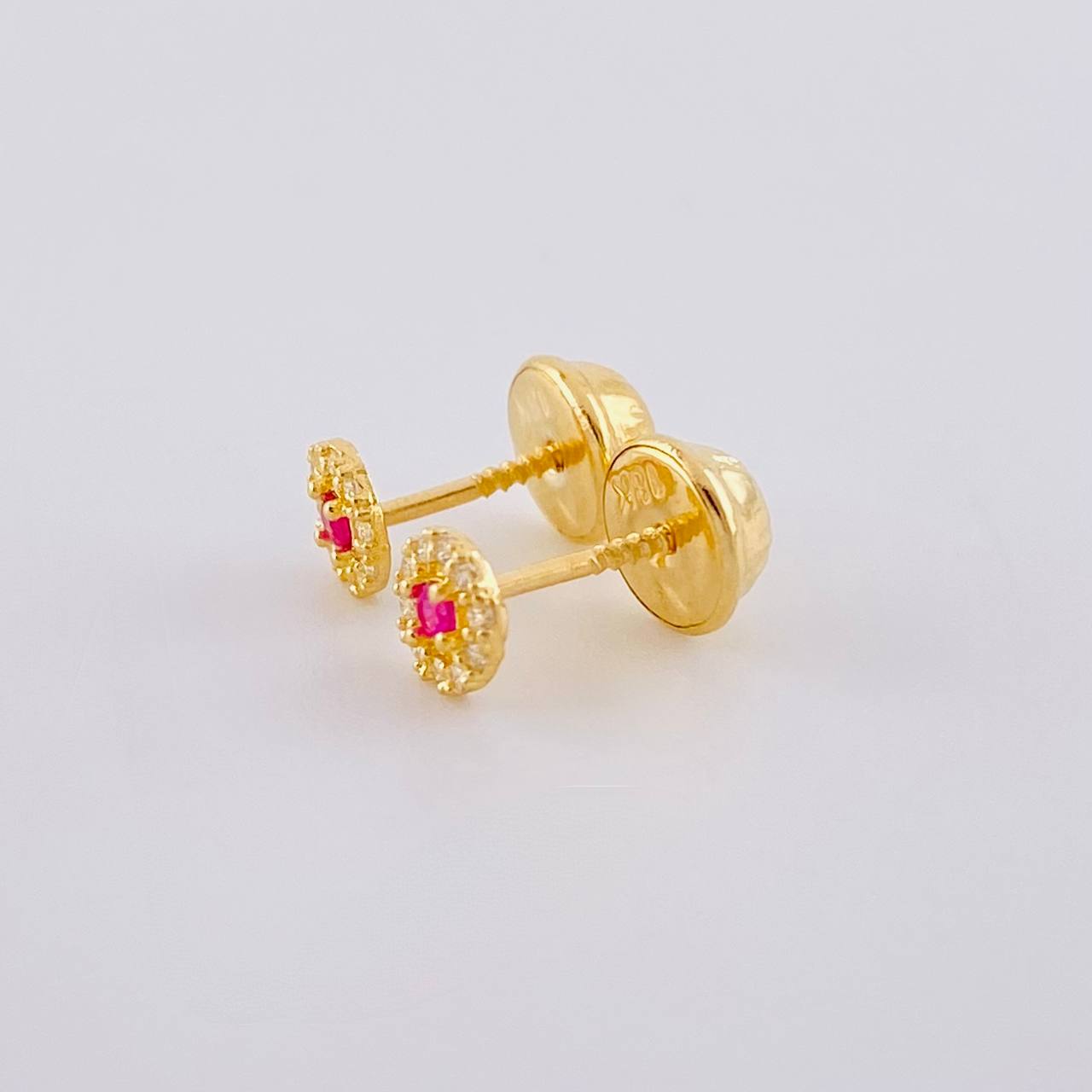 Topos Tupido Rojo 0.6 g / in / 8.4 mm Oro Amarillo 18K