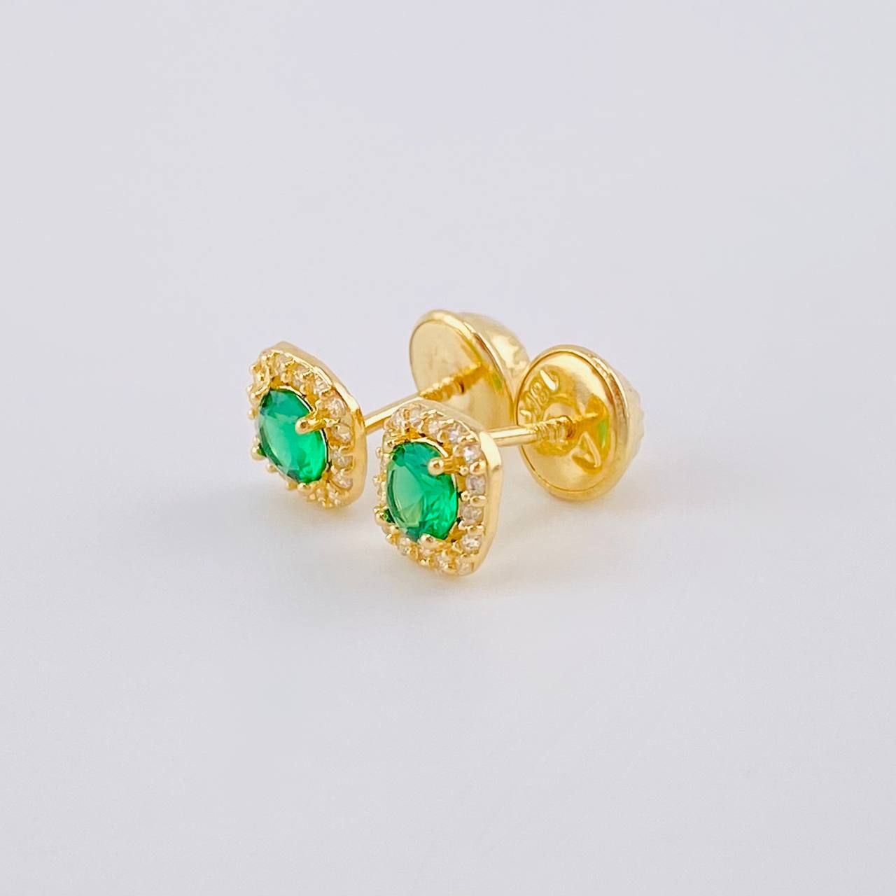 Topos Halo Cuadrado Semicurvo 0.85 g / in / 5.75 mm Oro Amarillo 18K