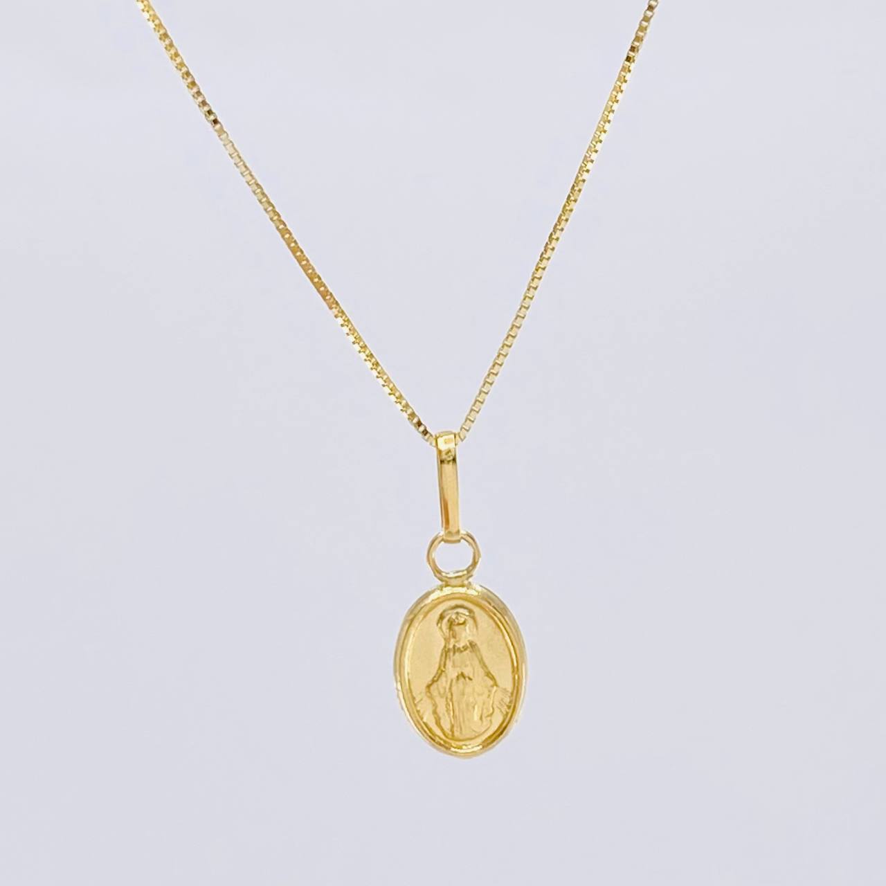 Set Cadena Veneciana + Dije Virgen Milagrosa / 1.25 g / 19 3/4 in Oro Amarillo 18K