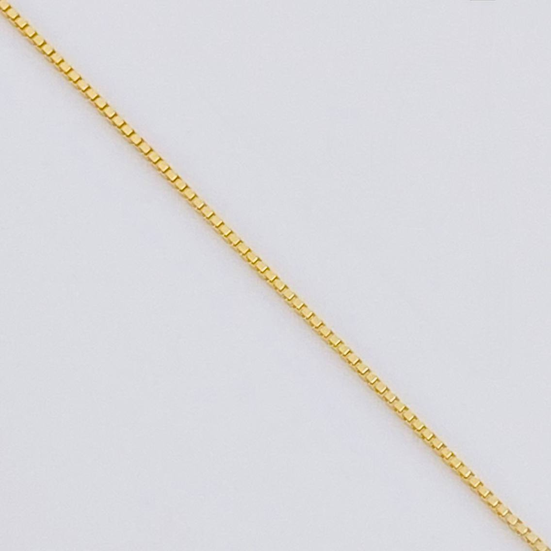 Set Cadena Veneciana + Dije Cruz Lisa Puntas Planas / 1.2 g / 19 3/4 in Oro Amarillo 18K