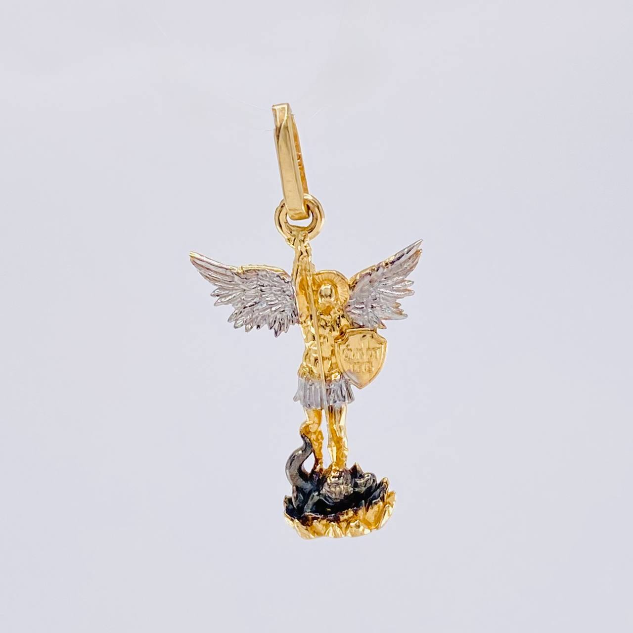 Dije San Miguel Arcangel 1.75 g / 1 in Dos Oros Amarillo Blanco 18K