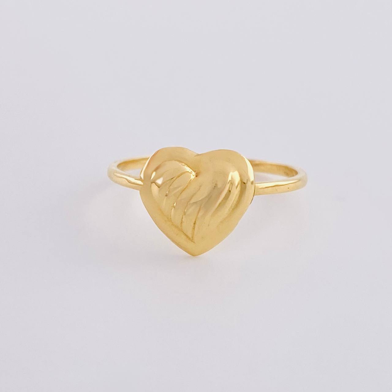 Anillo Corazón Sobresalto Lineal 1.1 g / T6 1/2 Oro Amarillo 18K