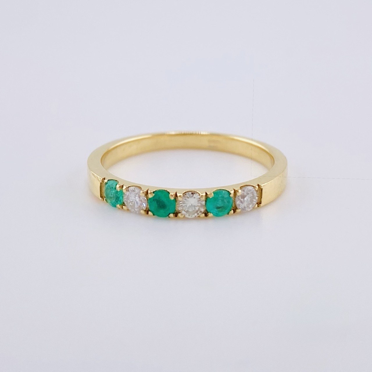 Anillo Churumbela Aura Esmeraldas 21Pts, Diamantades 21Pts 2.55 g / T7 3/4 Oro Amarillo 18K