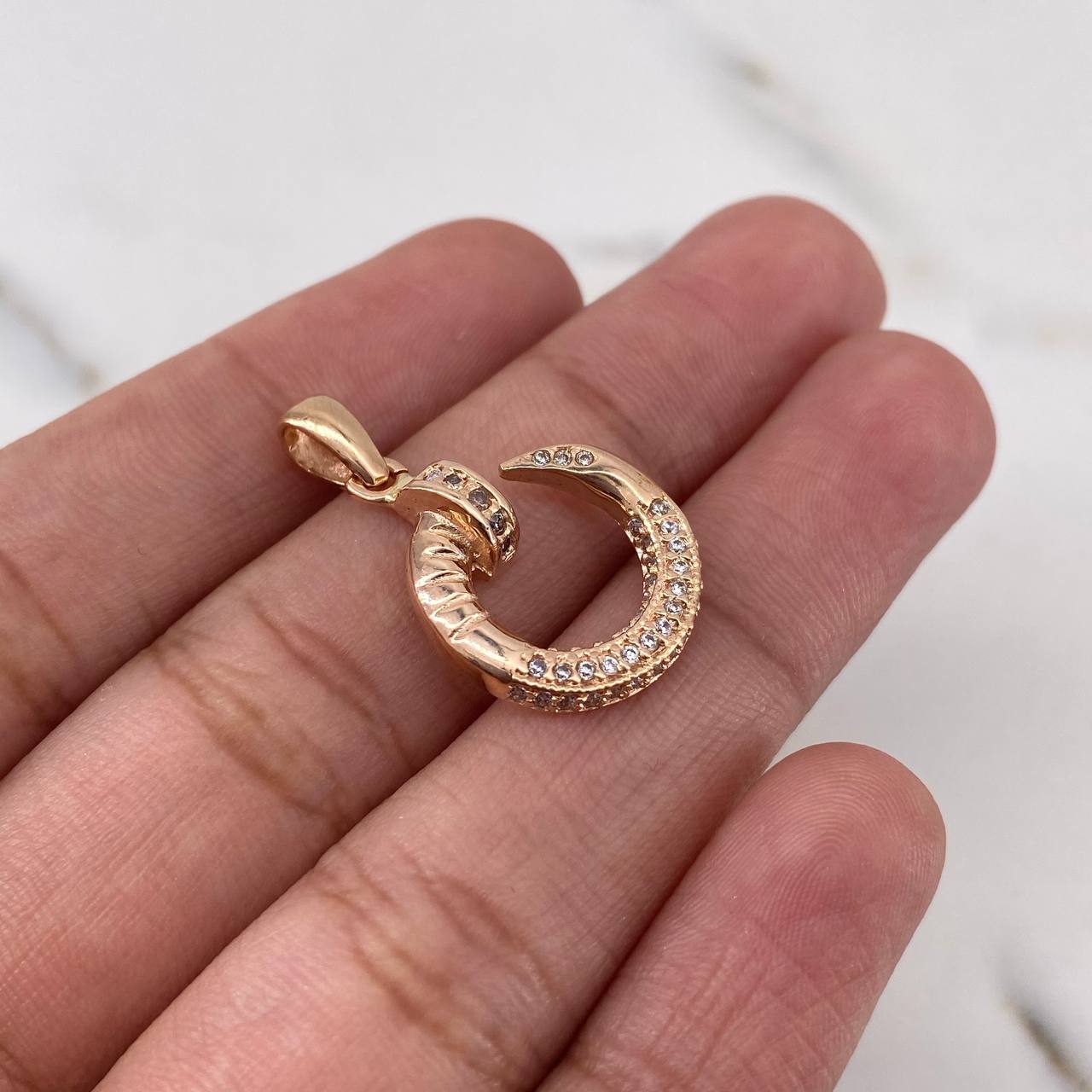 Dije Clavo 2.6gr / 2.6cm / Circones Blancos Oro Rosa 18K $