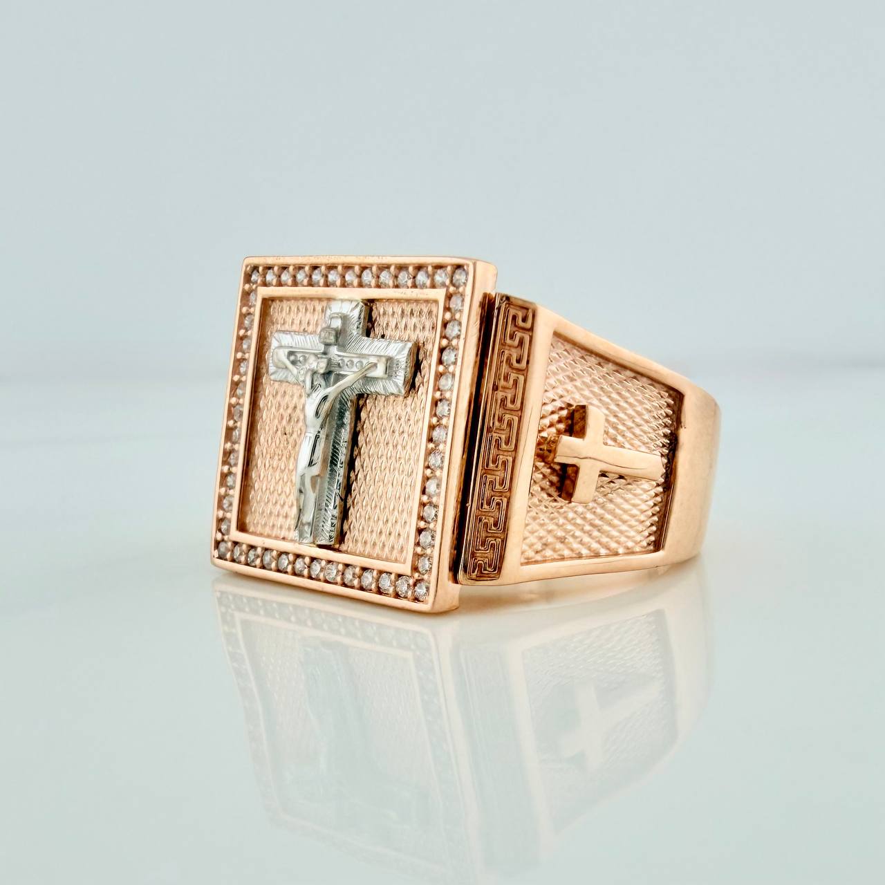 Anillo Cruz Cristo Milagroso 12.5gr / T11 1/2 / Dos Oros Blanco Rosa 18K $