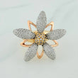 Anillo Flor 9.4gr / T6 1/4 /Tres Oros 18K $
