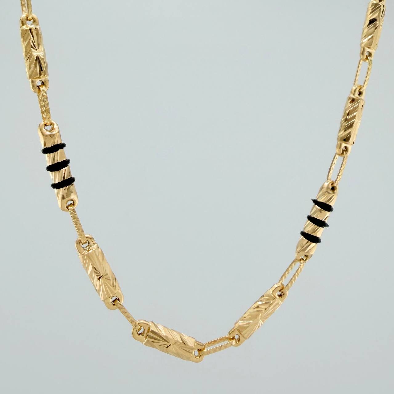 Cadena Rustica Cilindro 12.8gr / 24 in / 3.4mm Oro Amarillo 18K %