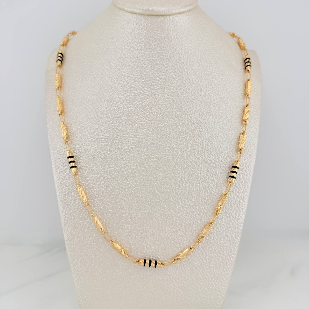 Cadena Rustica Cilindro 12.8gr / 24 in / 3.4mm Oro Amarillo 18K %