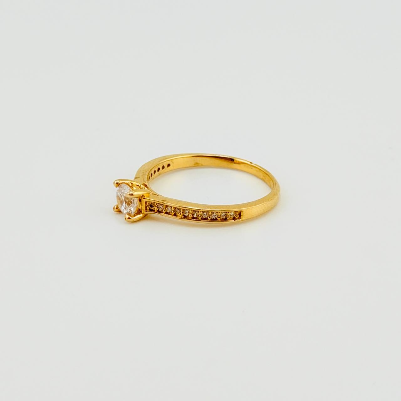 Dense Solitaire Ring 2.55gr / T6 1/2 / Yellow Gold 18K *
