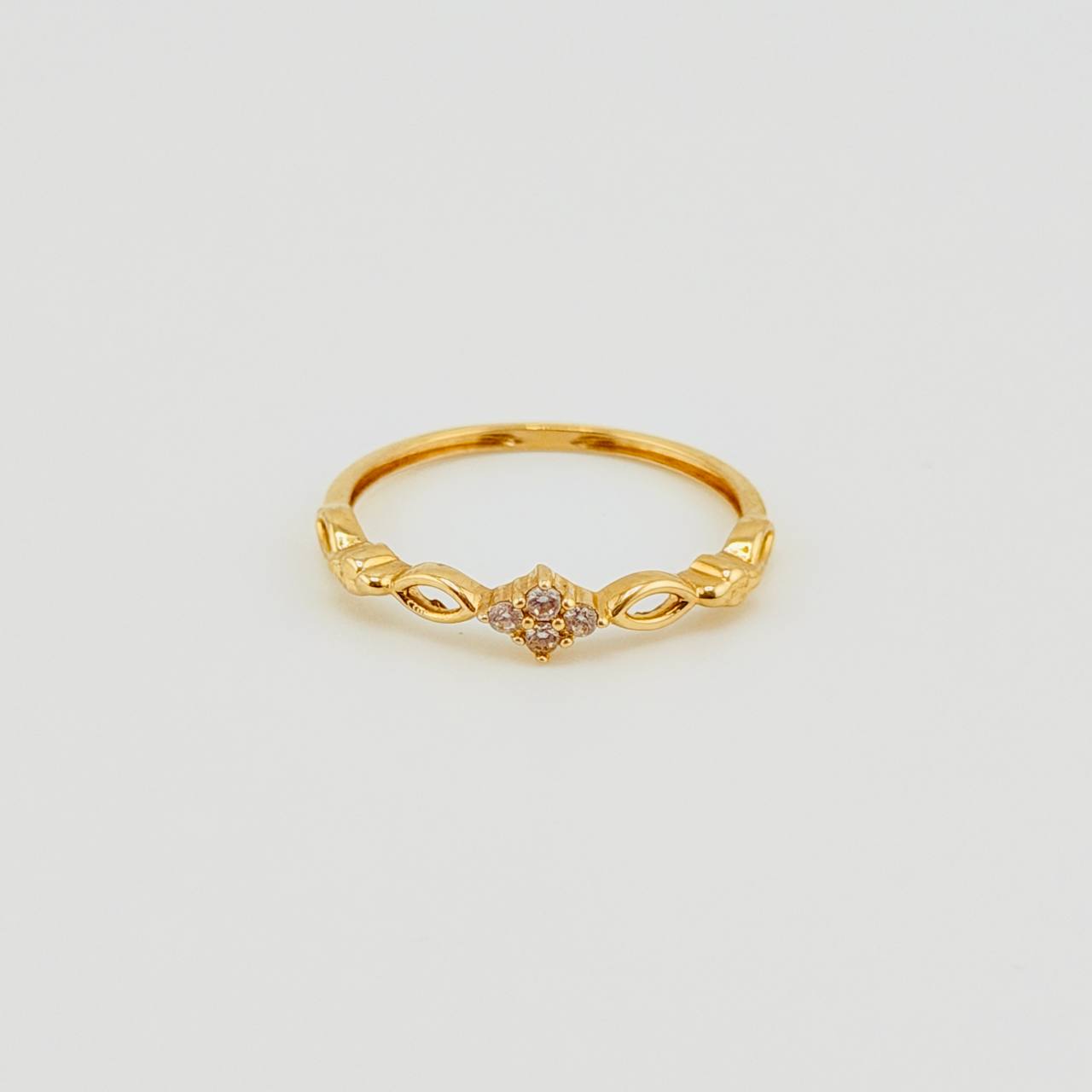 Anillo Nudo De Vida 1.2gr / T6 1/2 / Oro Amarillo 18K ©