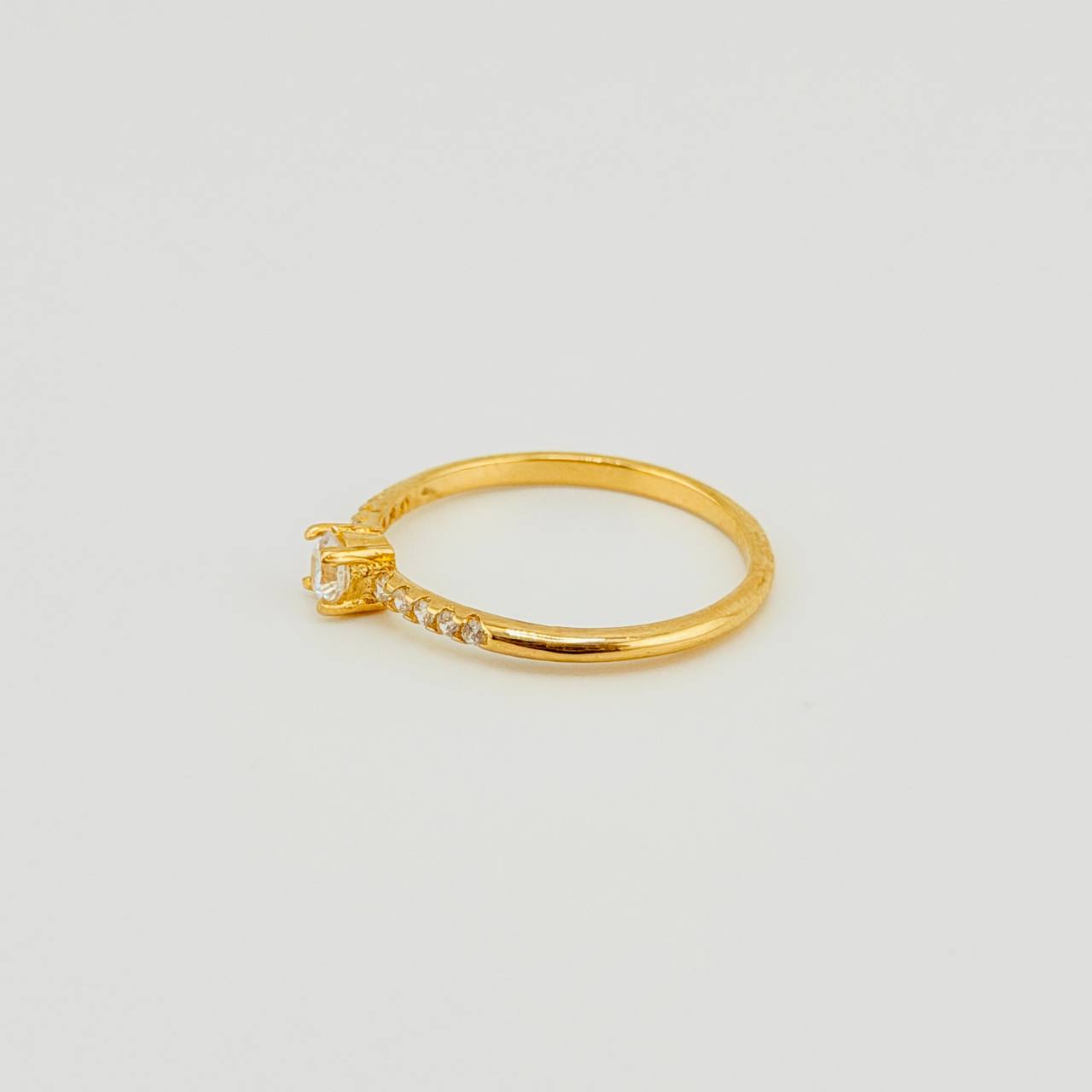 Dense Solitaire Ring 1.6gr / T7 / Yellow Gold 18K *