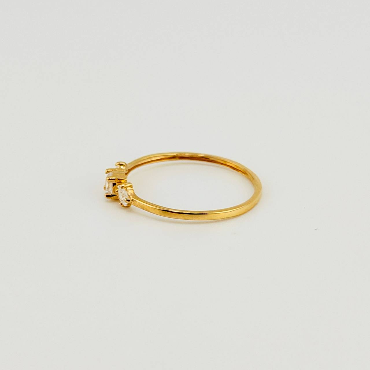 Trio Solitaire Ring 0.75gr / T5 / Yellow Gold 18K *