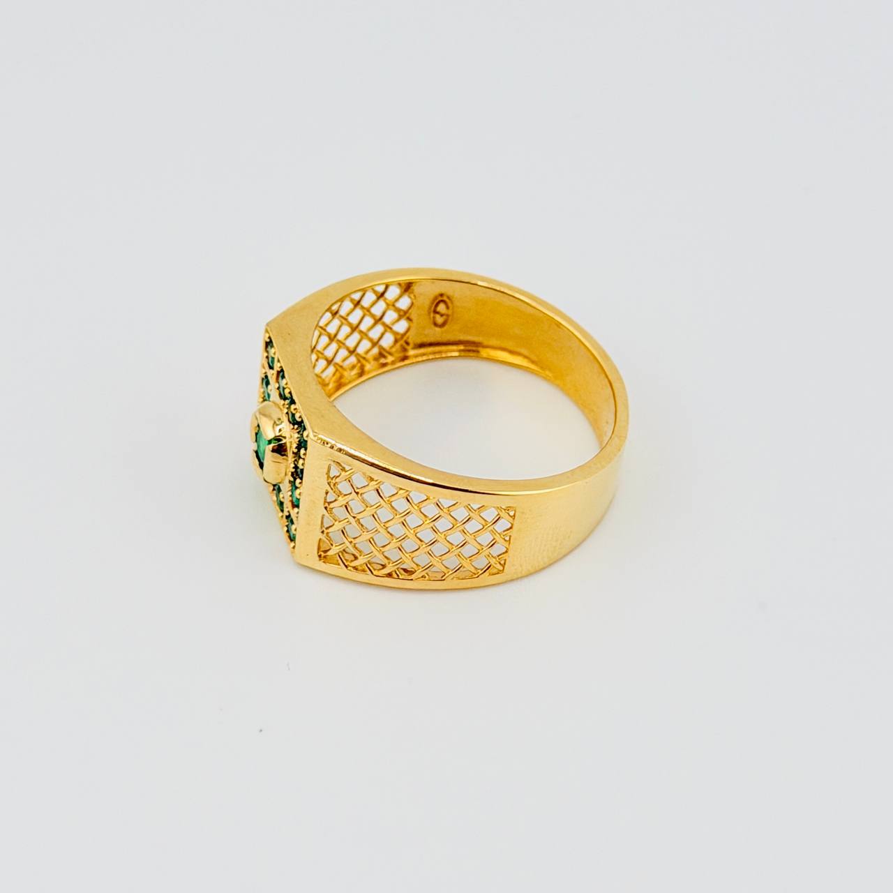 Anillo Sello Incrustado 6gr / T9 3/4 / Oro Amarillo 18K *