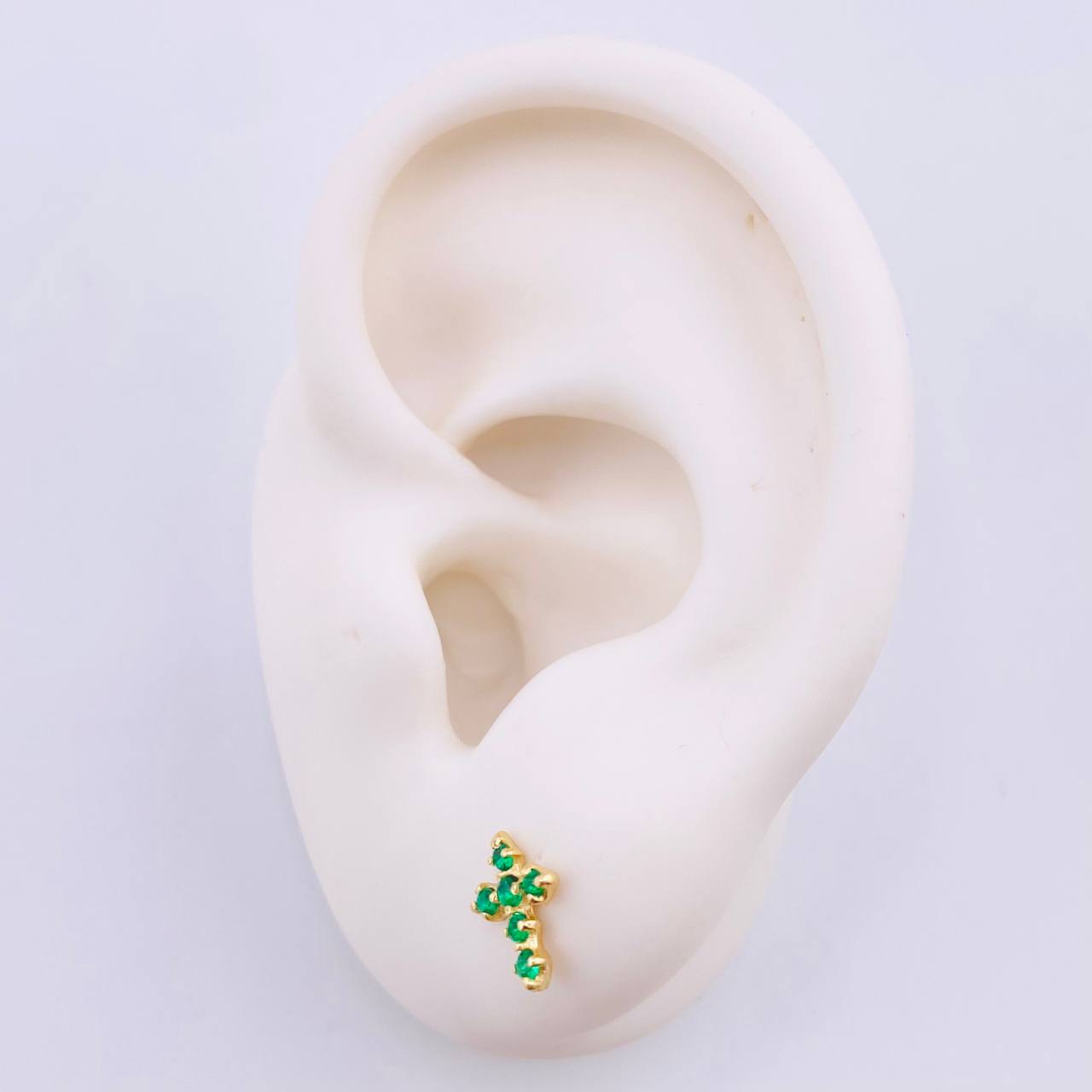 Stud Earrings Cross Emeralds 18pts 1.2gr / 1/4 in / 18K Yellow Gold ©
