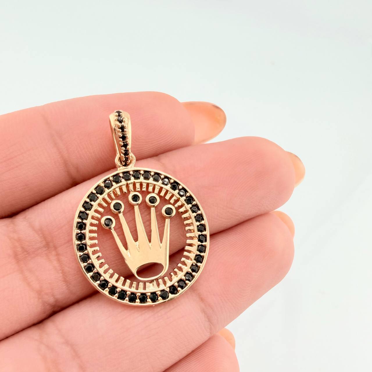 Pendant Circular Frame Crown 2.6gr / 1 in / 18K Yellow Gold