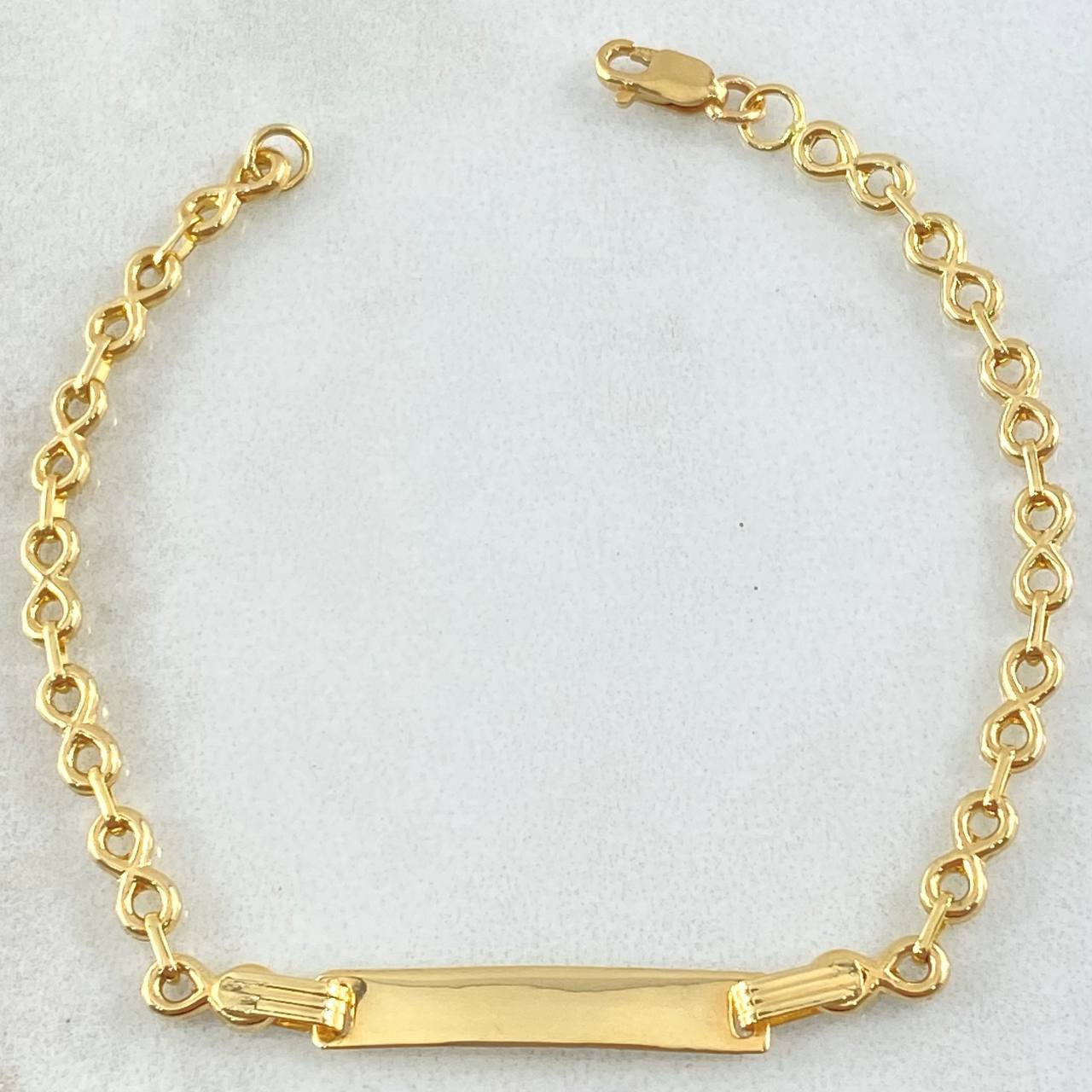 Baby Infinity Bracelet Rectangular Plate 1.85gr / 5.5in / 18K Gold