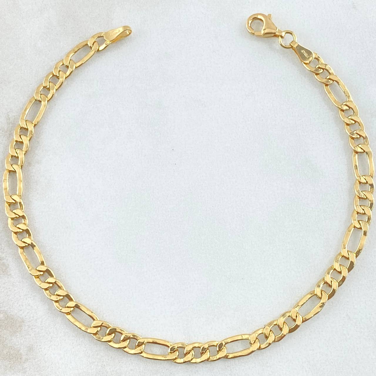 Figaro Bracelet 3.55gr / 8.1in / 18K Gold +1$
