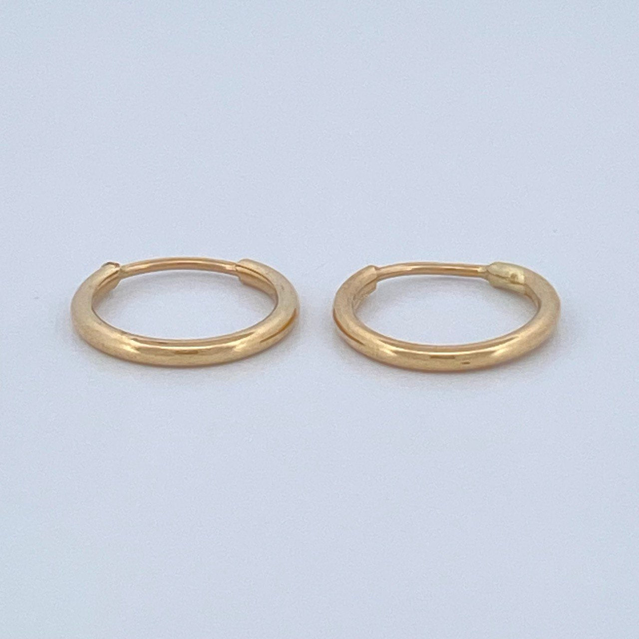 Mini Hoop Earrings 0.55gr / 0.4in / 18K Gold
