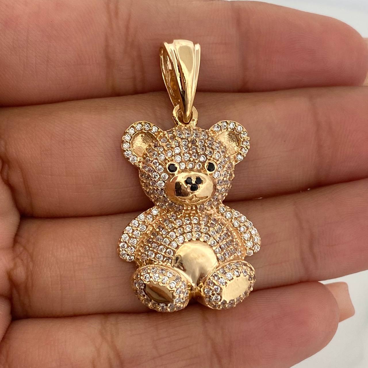 Dije Oso 6.45gr / 1 1/2 in / Oro Amarillo 18K $