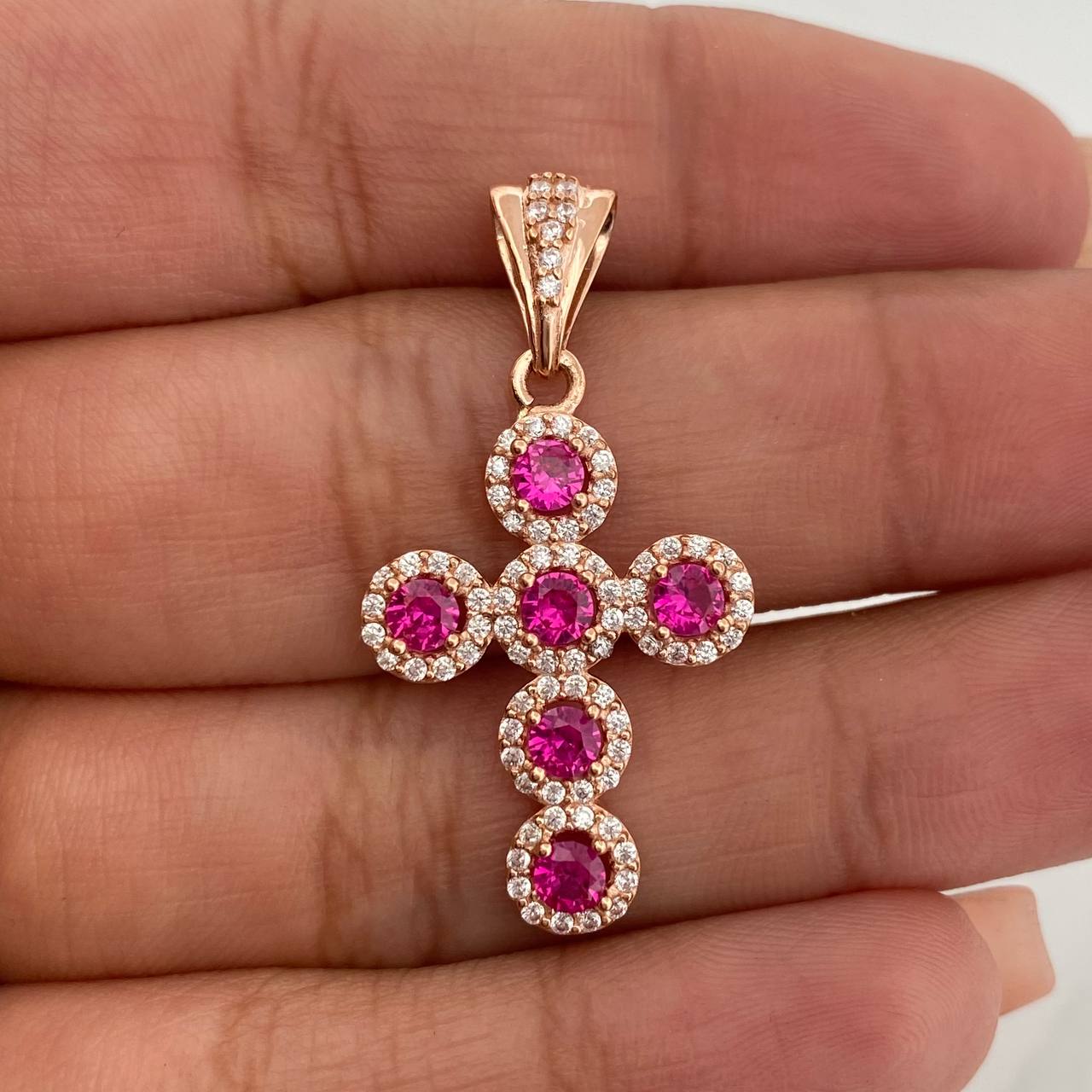 Dije Cruz Tupida 2.45gr / 1 1/4 in / Oro Rosa 18K $