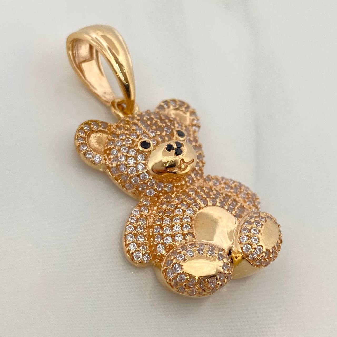 Dije Oso 6.45gr / 1 1/2 in / Oro Amarillo 18K $