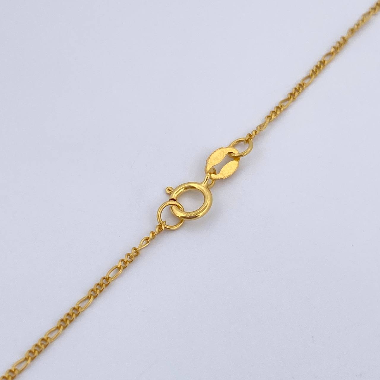 Cadena Figaro 2.25gr / 60cm / Oro Amarillo +1 18K $