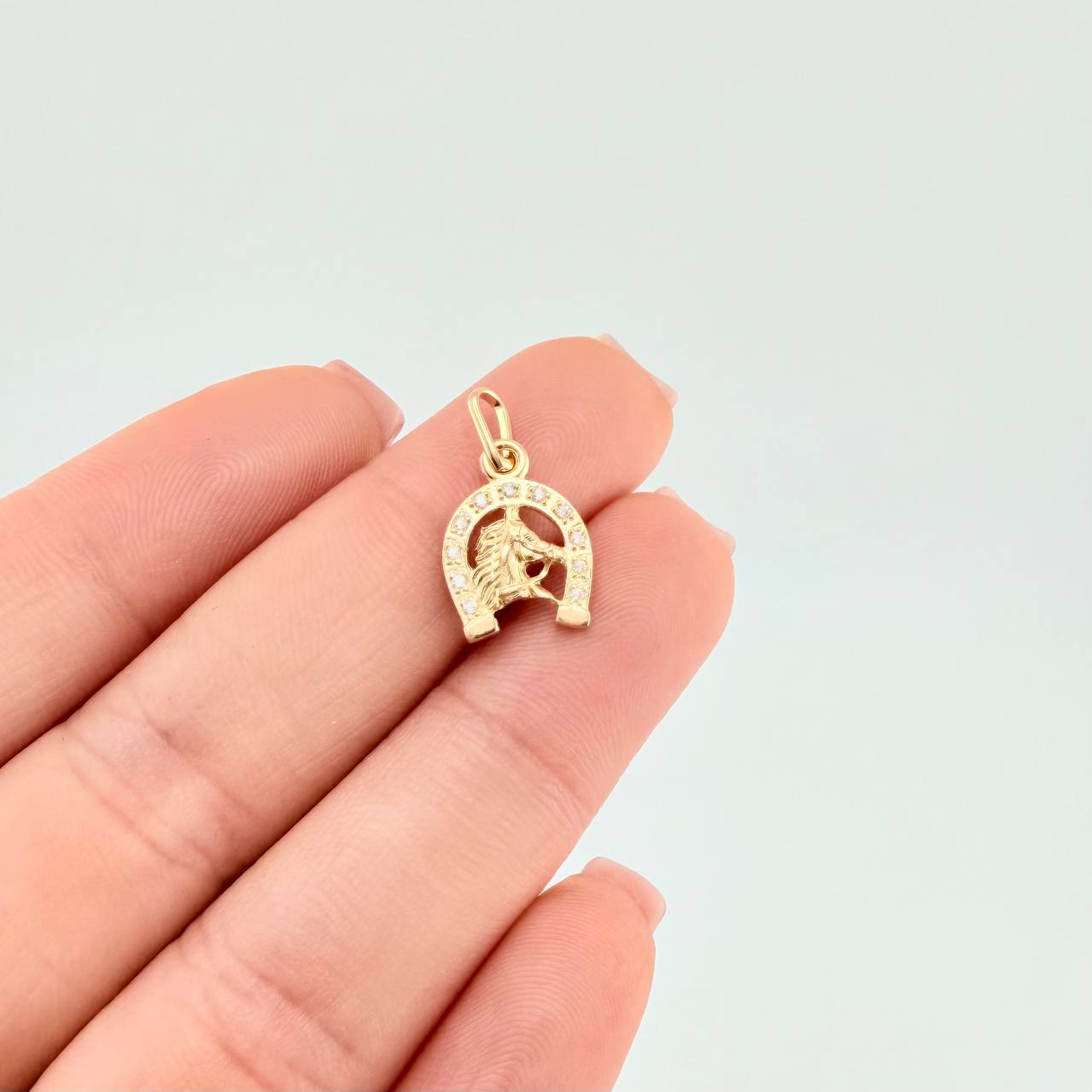 Dije Herradura Cabeza De Caballo 1.05 g / 3/4 in Oro Amarillo 18K