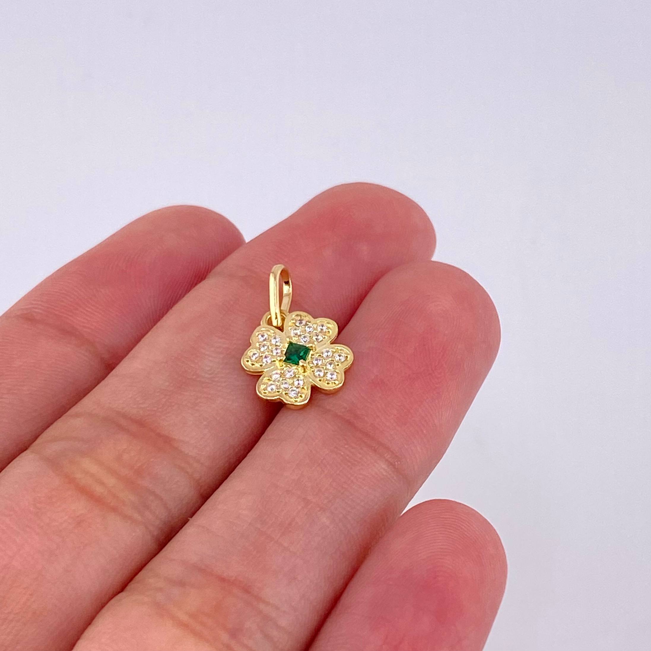 Dije Trebol 0.9 g / 1/2 in Oro Amarillo 18K