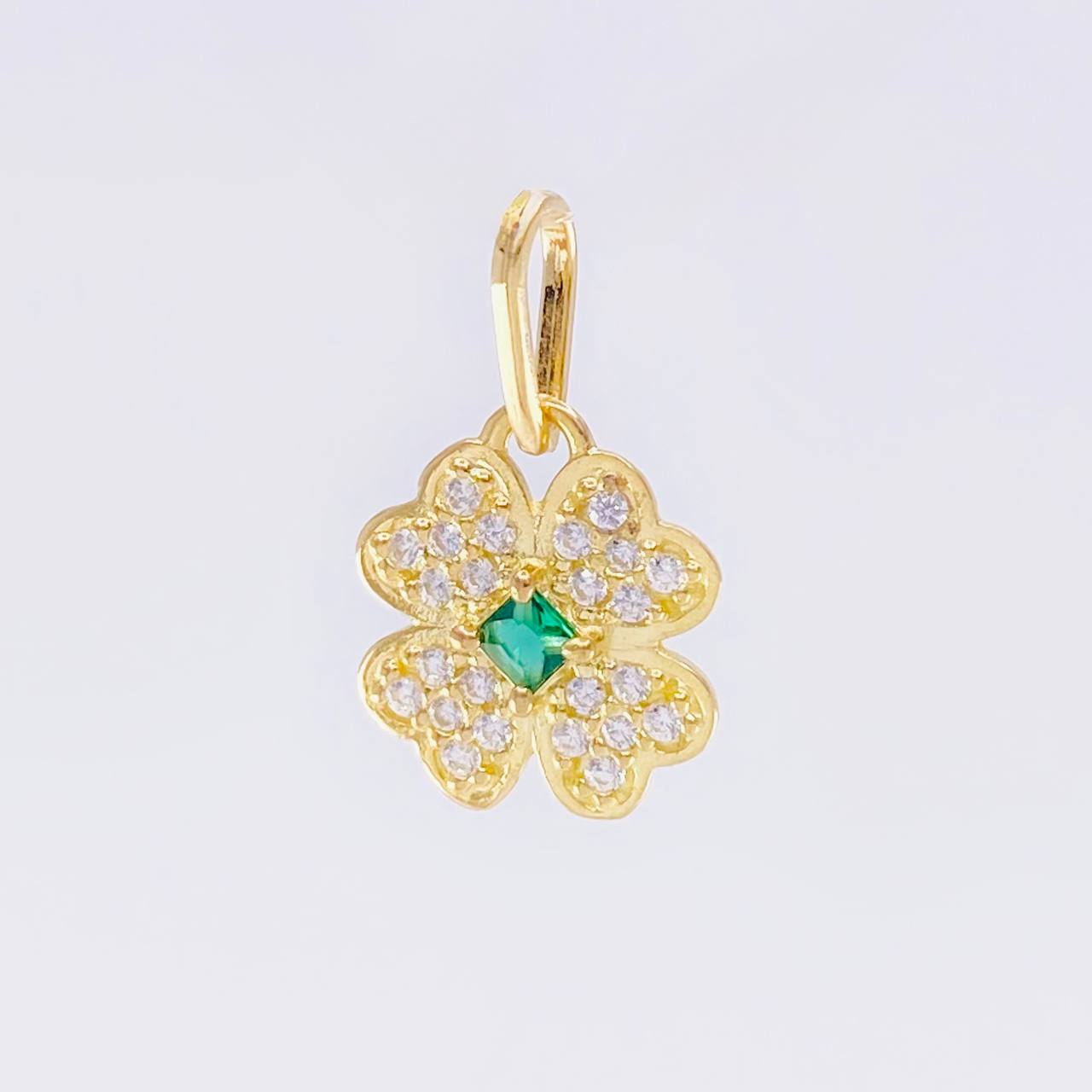 Clover Pendant 0.9 g / 1/2 in 18K Yellow Gold