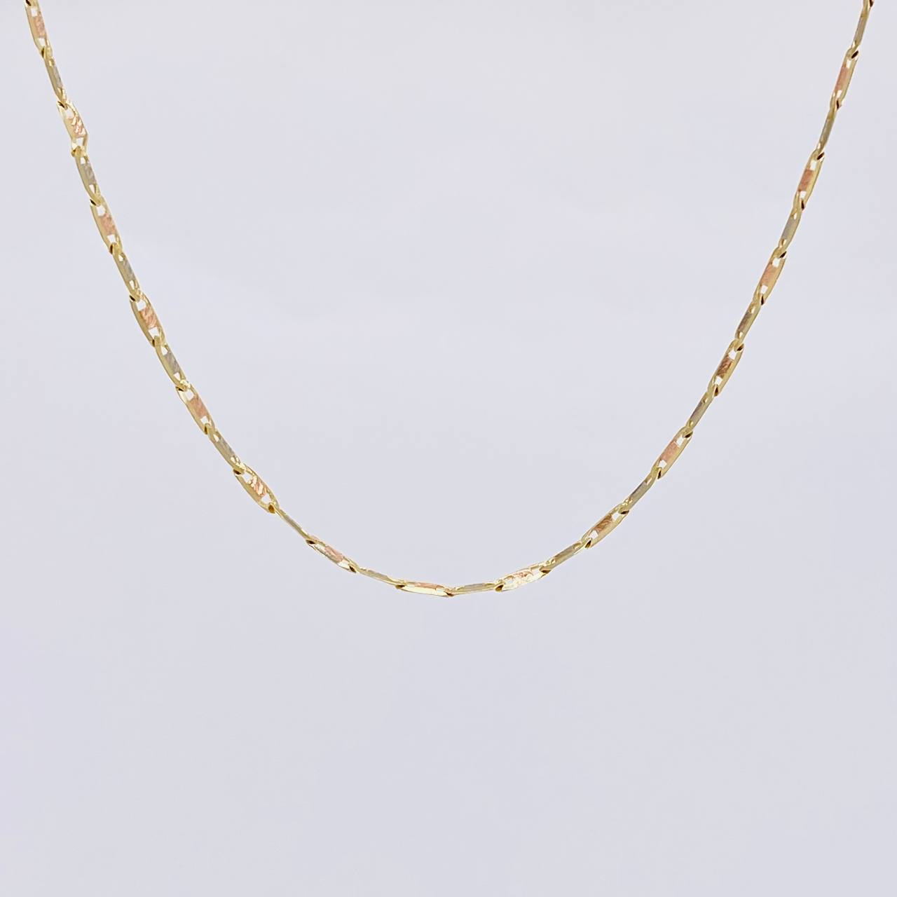 Flat Anchor Chain Diamond Cut 2.85 g / 16 1/2 in / 2.15 mm Three Golds 18K