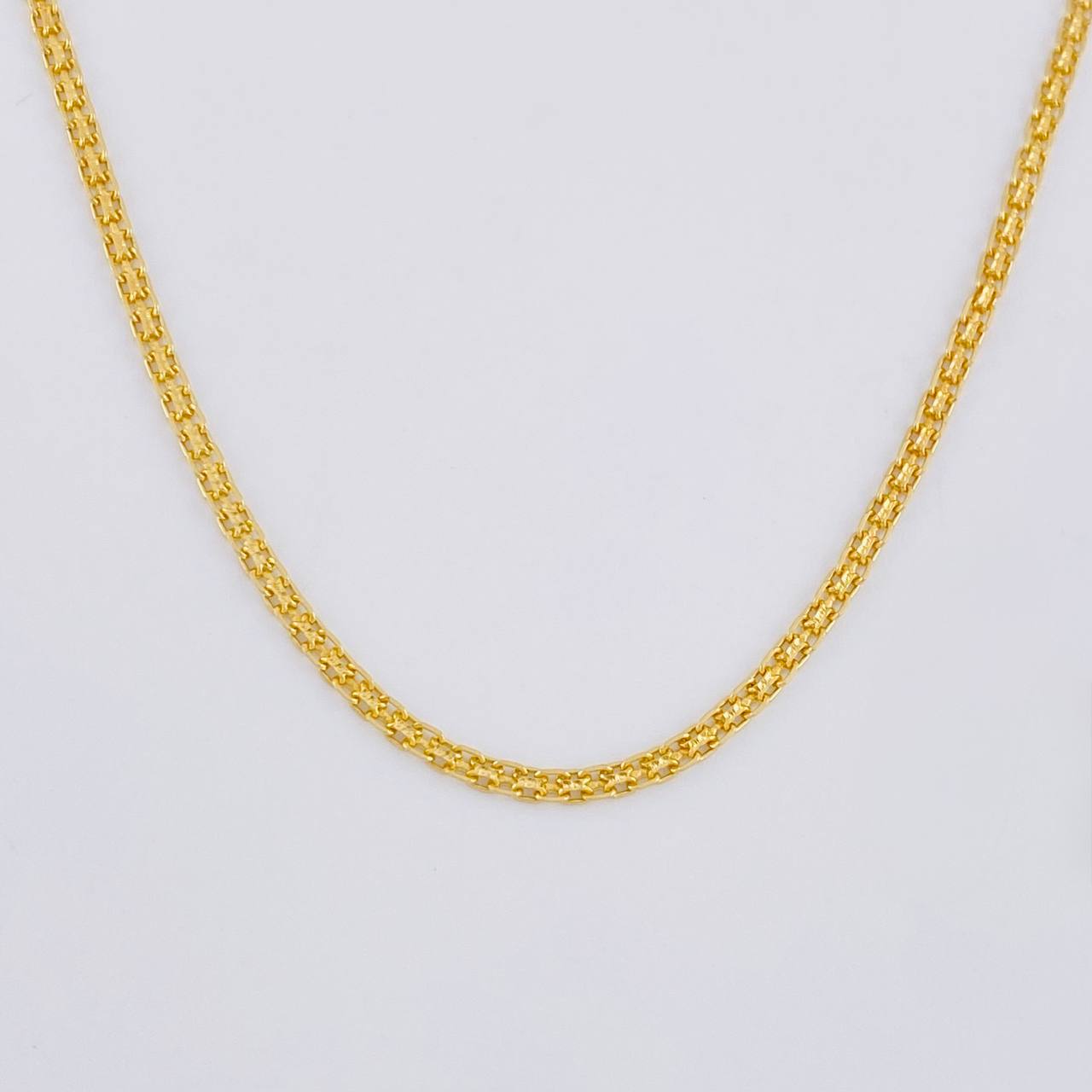 Cadena China 5.65 g / 17 3/4 in / 2.4 mm Oro Amarillo 18K