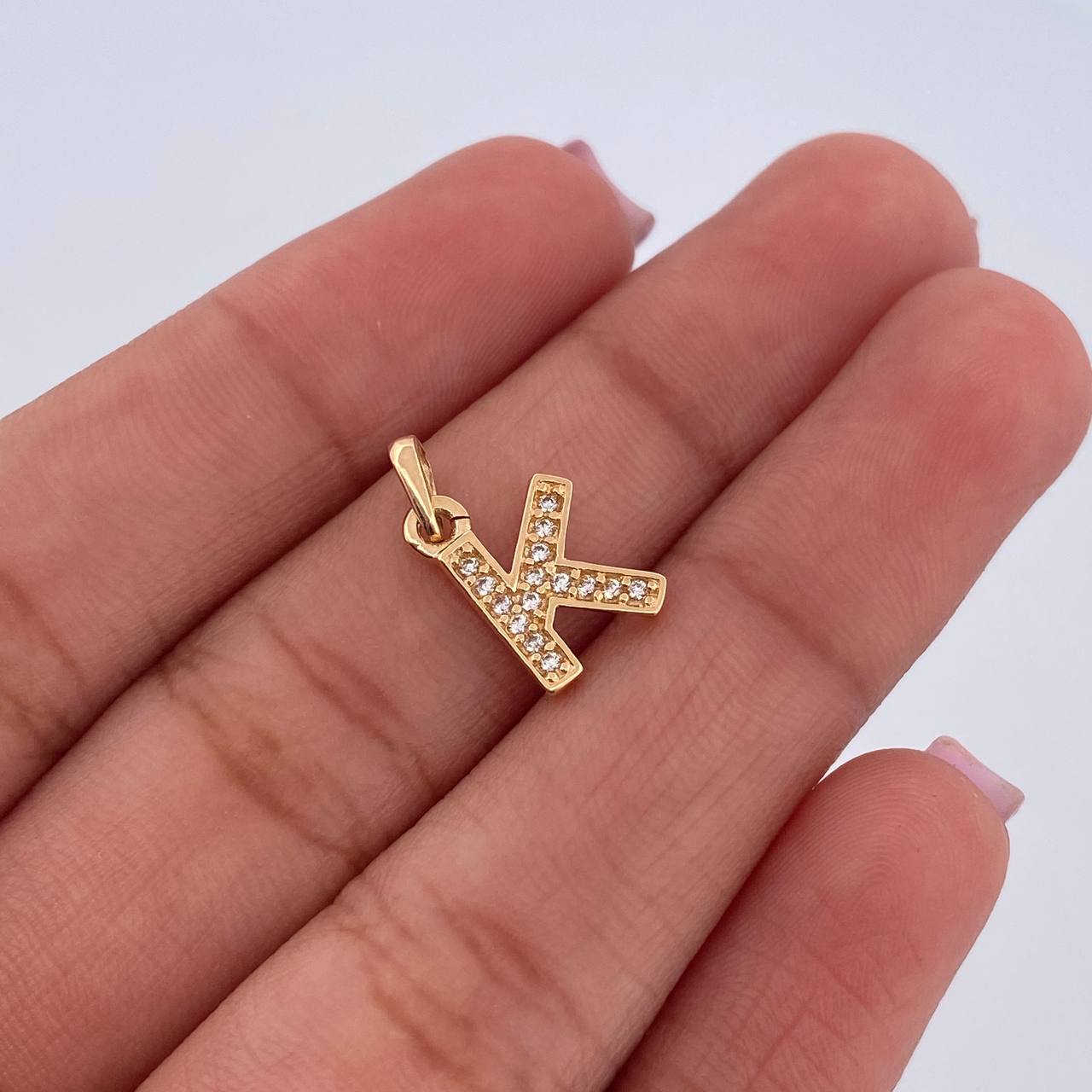 Pendant Letter K 0.85gr / 1.4cm / White Zirconia 18K Yellow Gold $