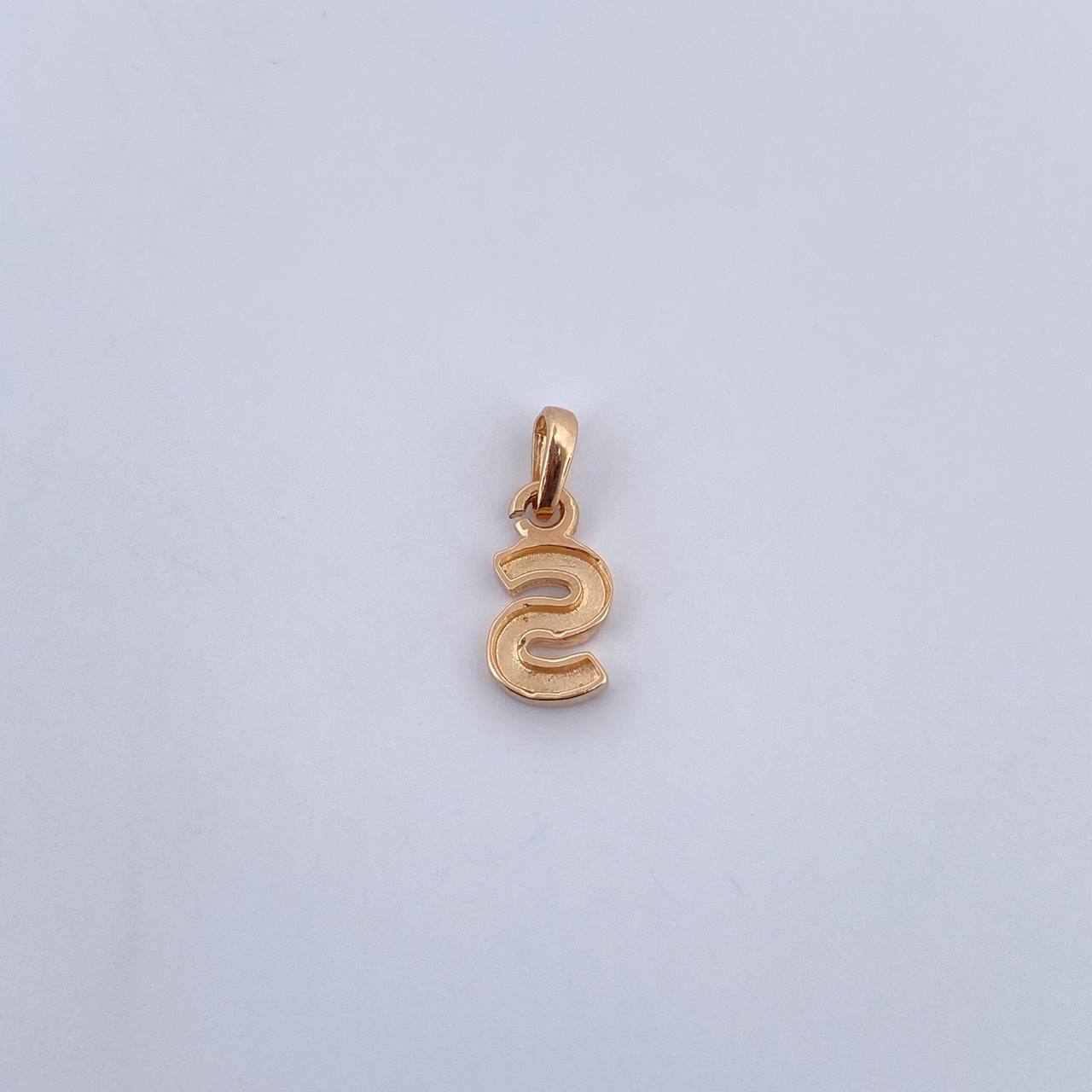 Dije Letra S 0.6gr / 1.4cm / Liso Oro Amarillo 18K $