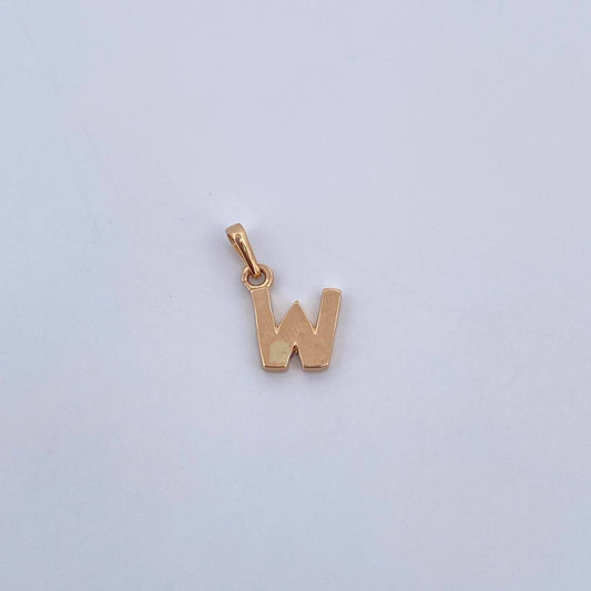 Pendant Letter W 0.7gr / 1.4cm / Smooth 18K Yellow Gold $