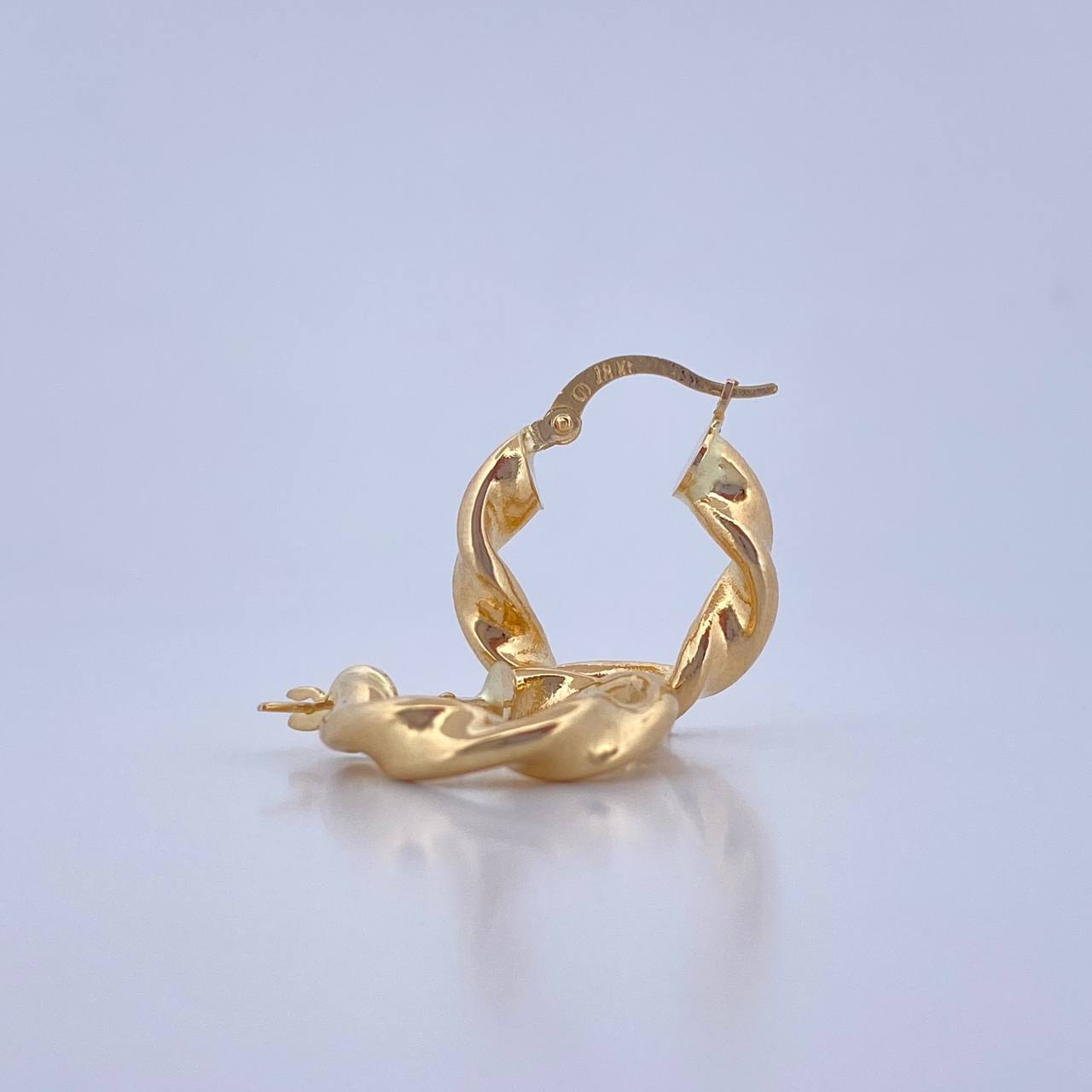 Hoop Earrings Pupi 2.75gr / 2.1cm / 18K Yellow Gold Spiral $