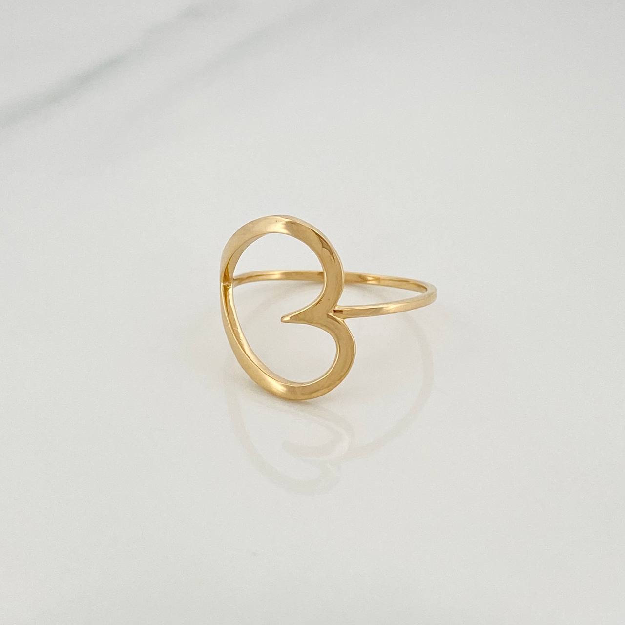 Anillo Corazon 1.45 g / T6 1/4 Oro Amarillo 18K