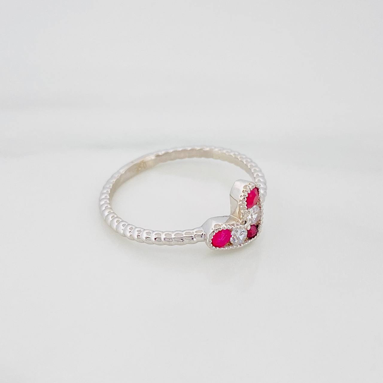 Anillo Corazon Rubi 17Pts 1.4 g / T6 1/4 Plata 925
