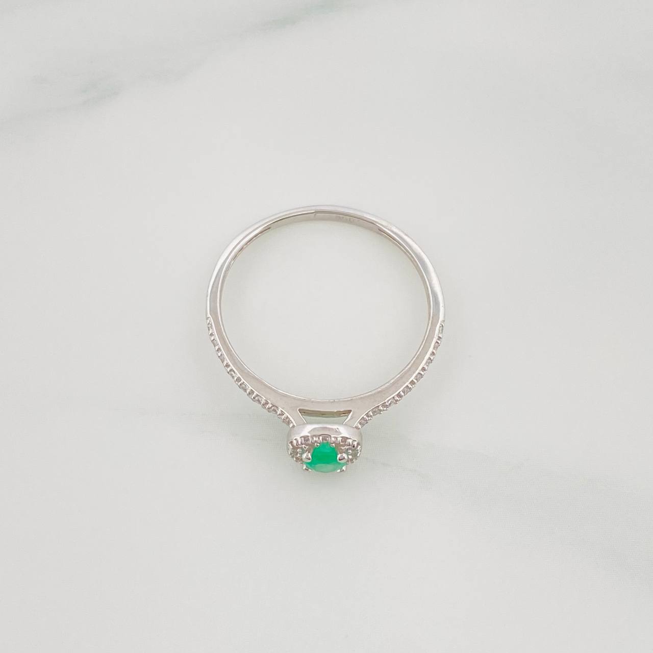Anillo Solitario Churumbela Esmeralda 15Pts 1.4 g / T7 1/4 Plata 925