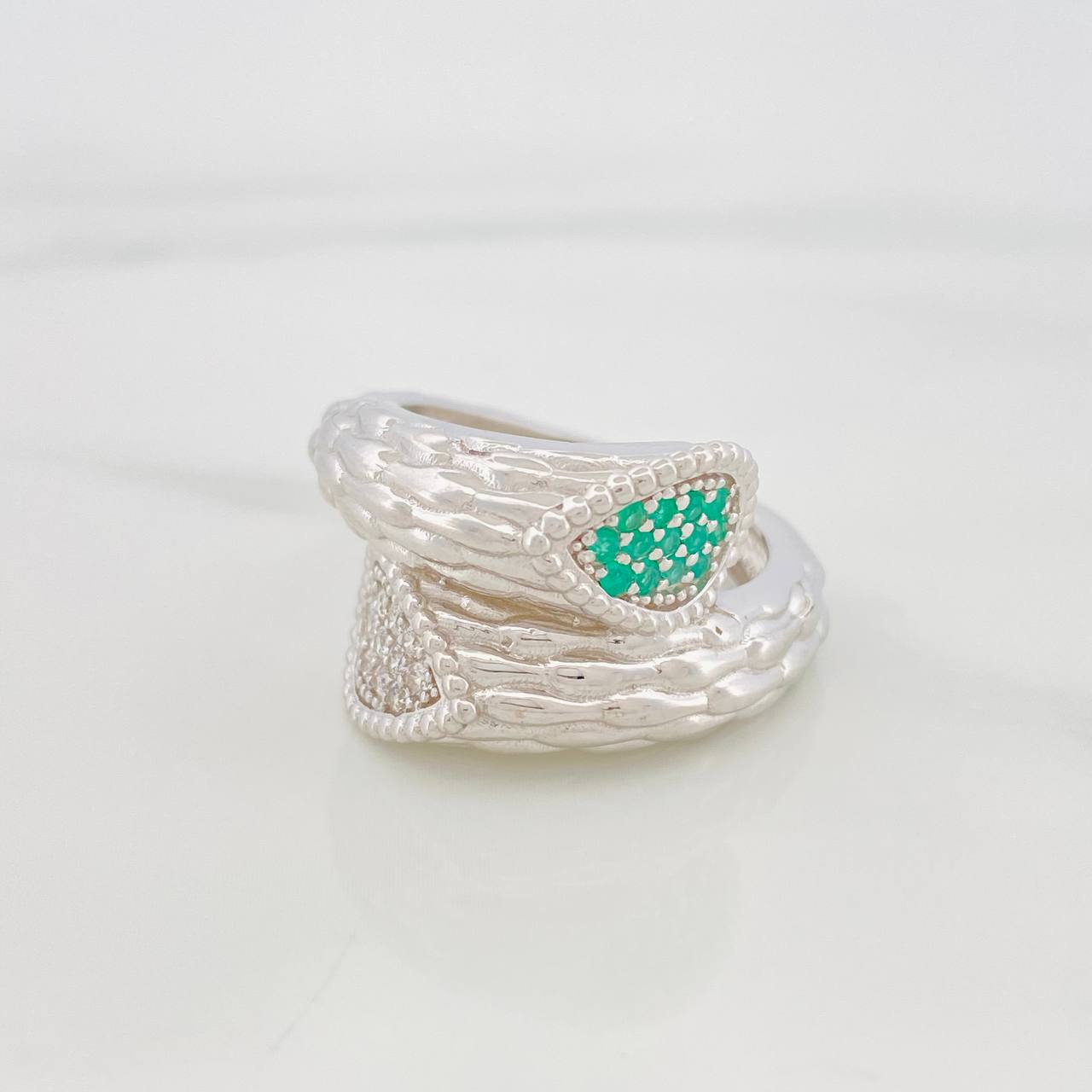 Anillo Serpiente Esmeralda 16Pts 6 g / T7 Plata 925