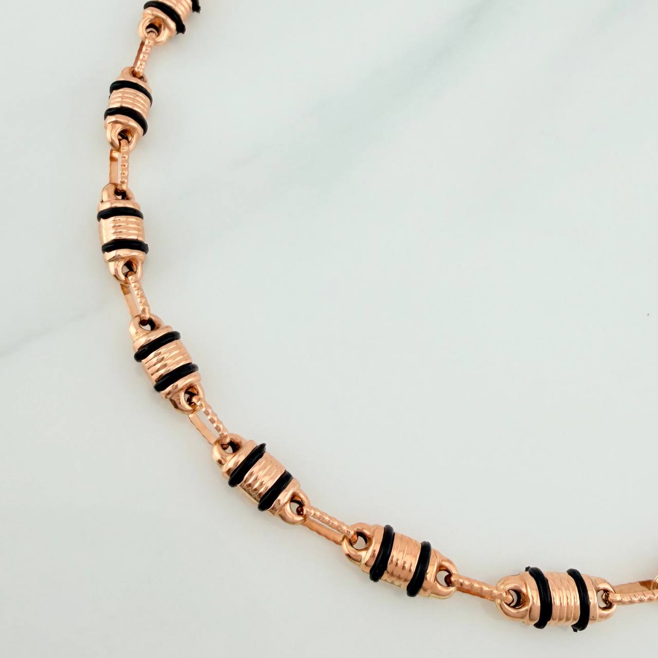 Pulso Rustico Barril 5.2gr / 8 1/2 in / 4.3mm Oro Rosa 18K %