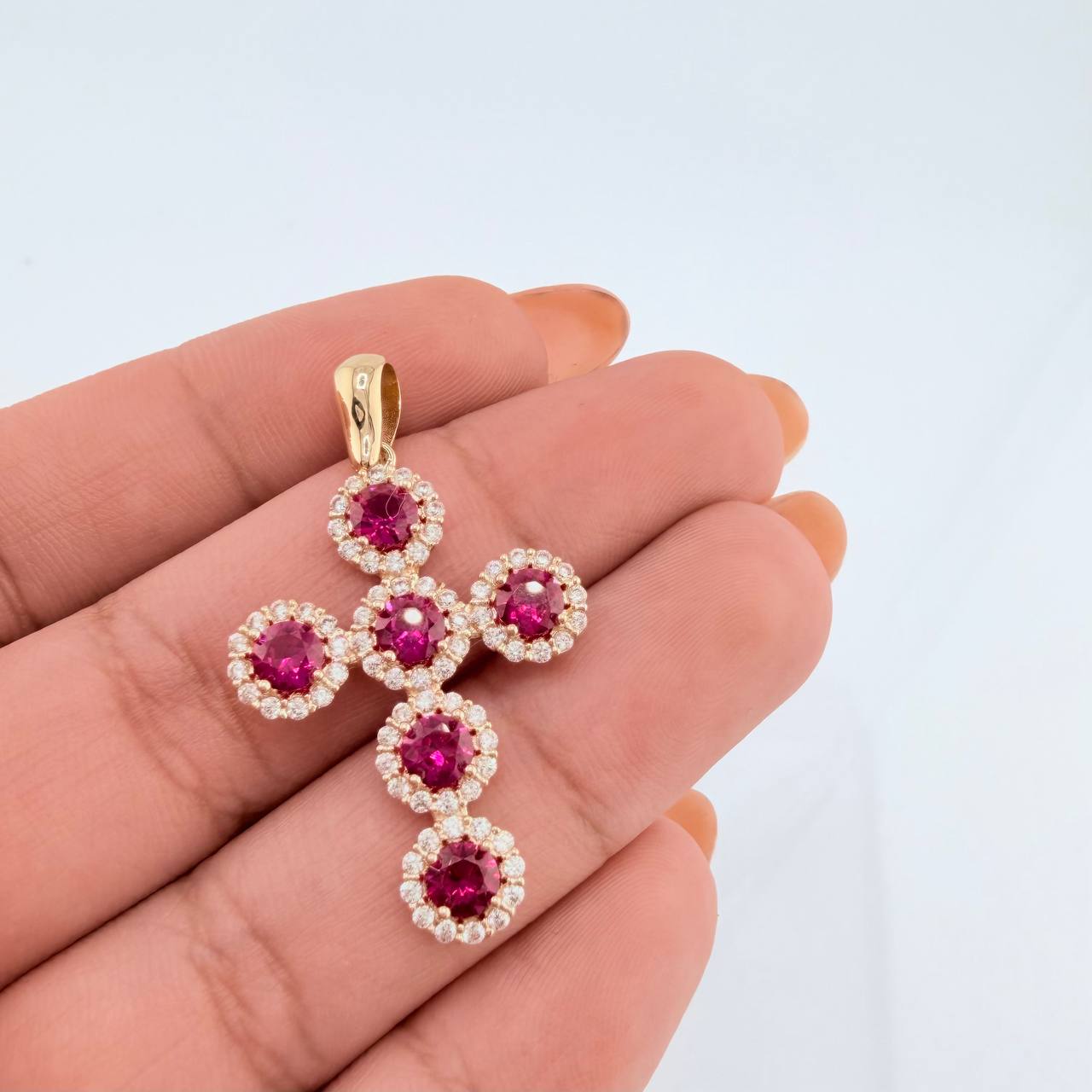 Dije Cruz Tupida 3.65gr / 1 1/2 in / Oro Amarillo 18K