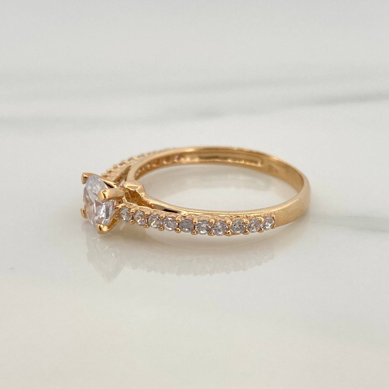 Anillo Solitario Churumbela 2.55gr / T6 3/4 / Oro Amarillo 18K %