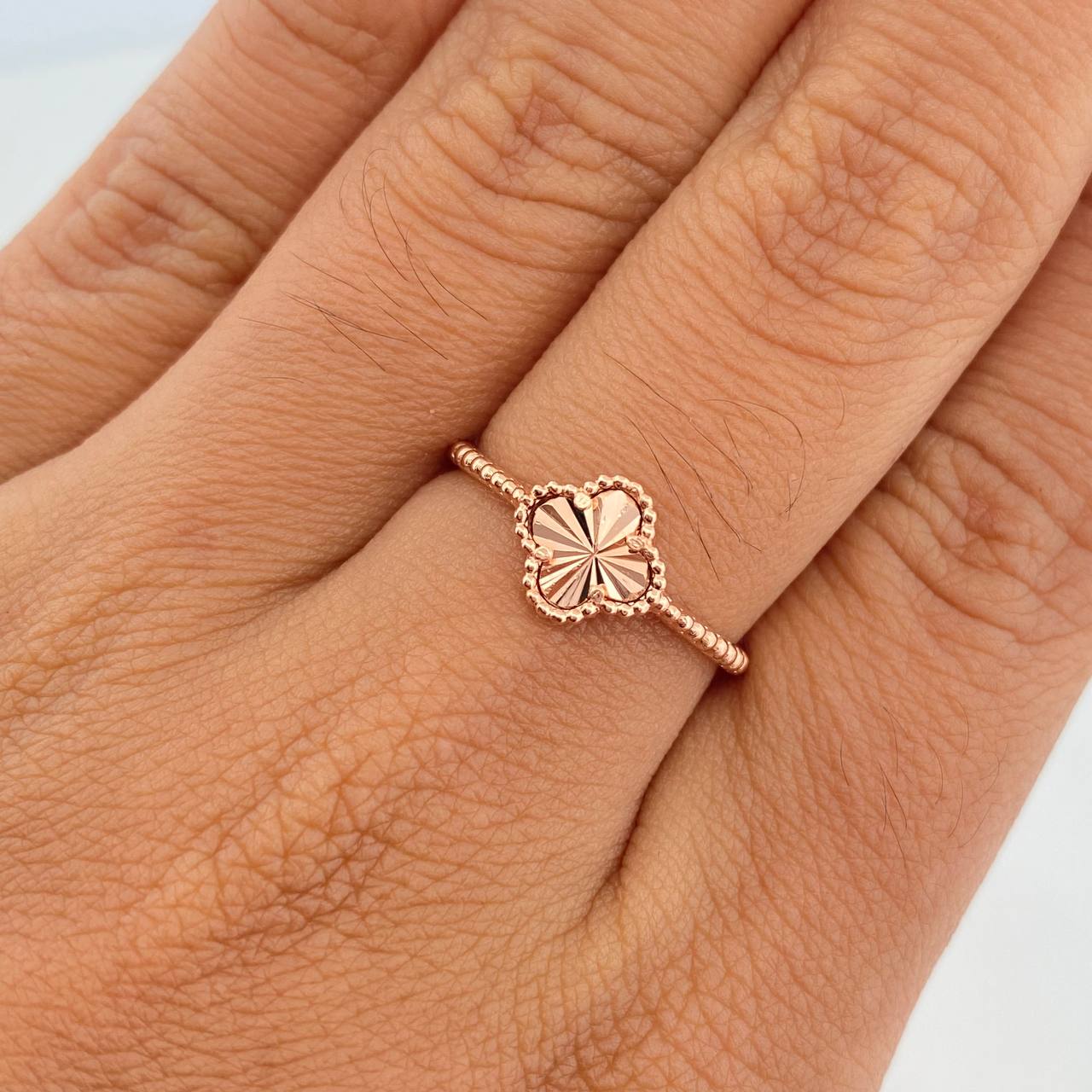 Anillo Trebol 1.85gr / T6 1/2 / Oro Rosa 18K %