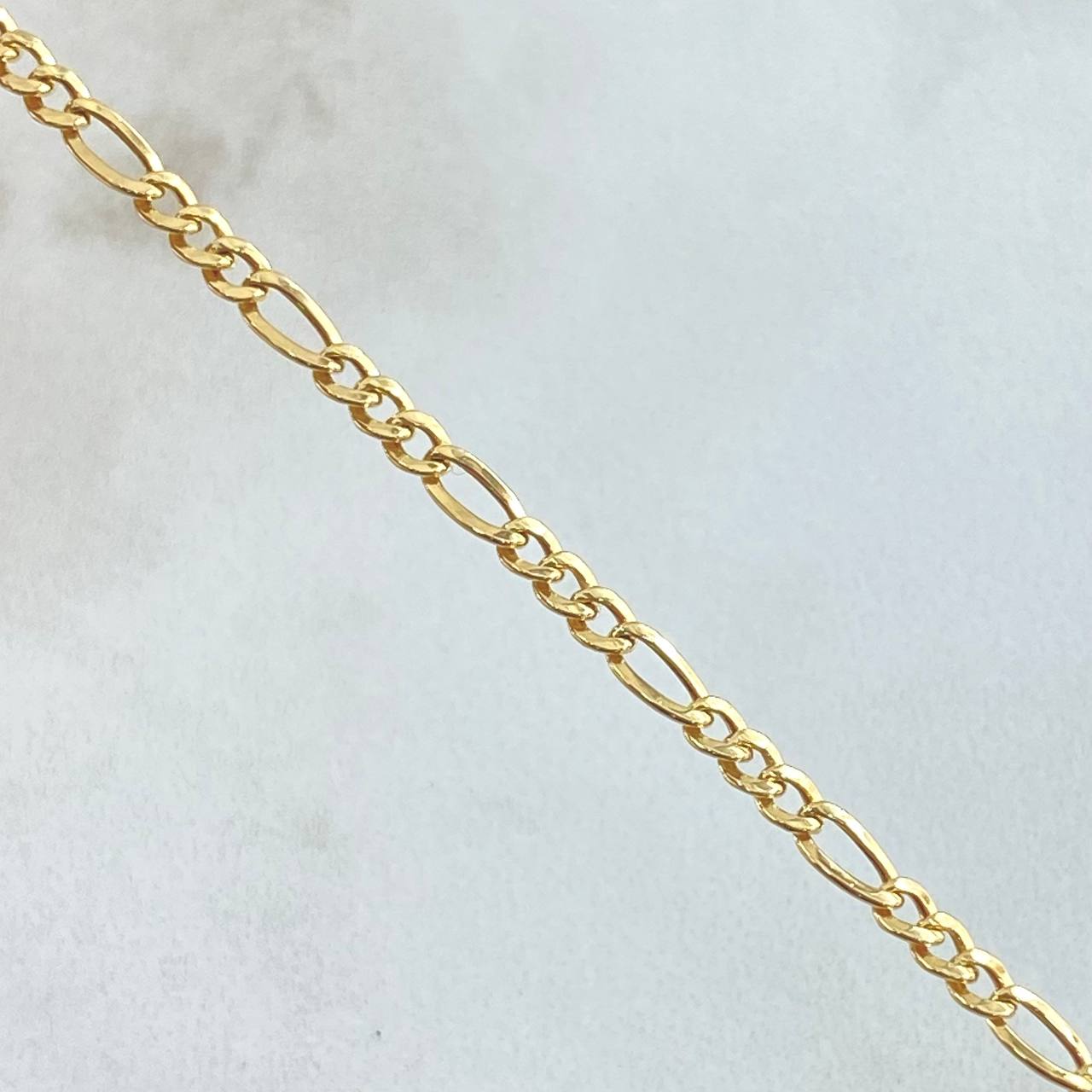 Cadena Figaro 7.4gr / 27 1/2 in / 3mm Oro Amarillo +1 18K