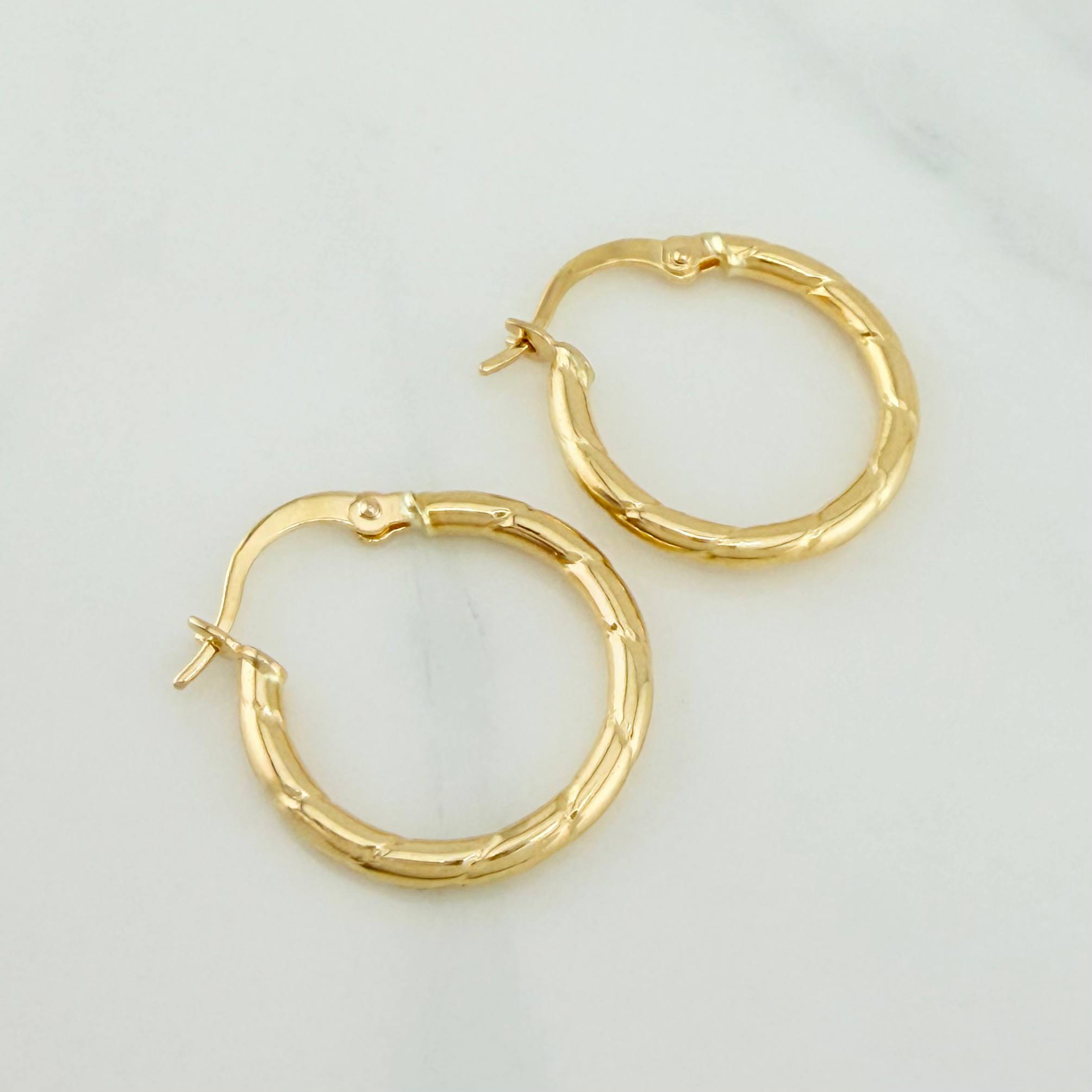 Candongas Paris 1.5 g / 3/4 in Oro Amarillo 18K